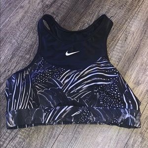 Nike workout bra size Medium
